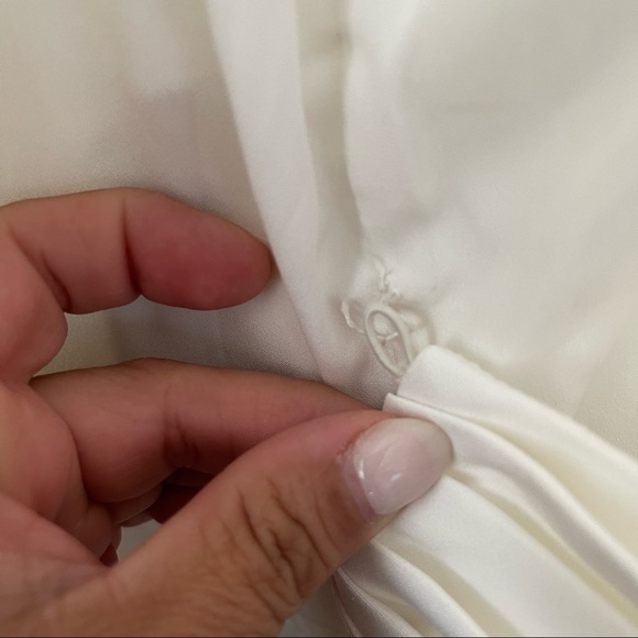 NBD Julina Crystal Embellished Top in Ivory & Silver Wrap Style Pleated Size L - Picture 4 of 14